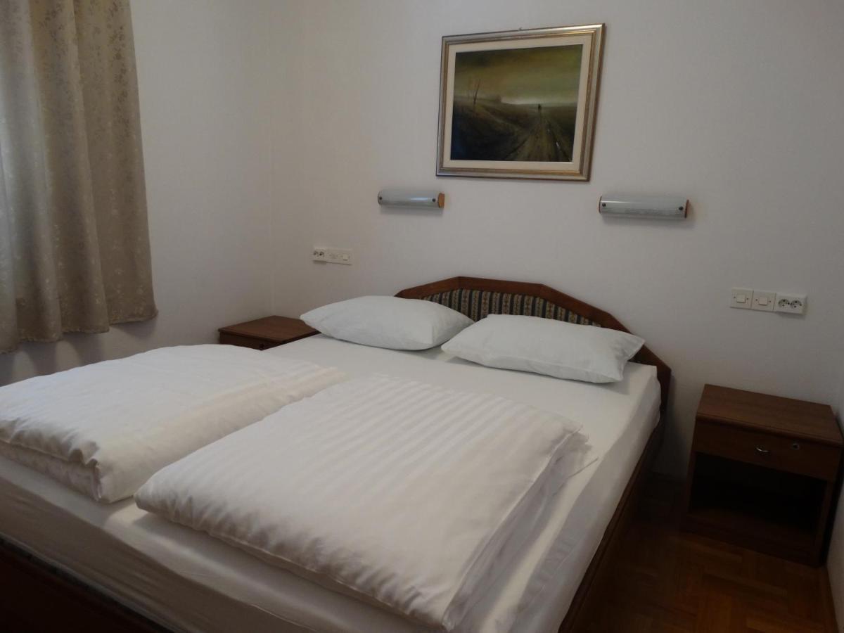 Apartments Kalina Jelsa  Dış mekan fotoğraf